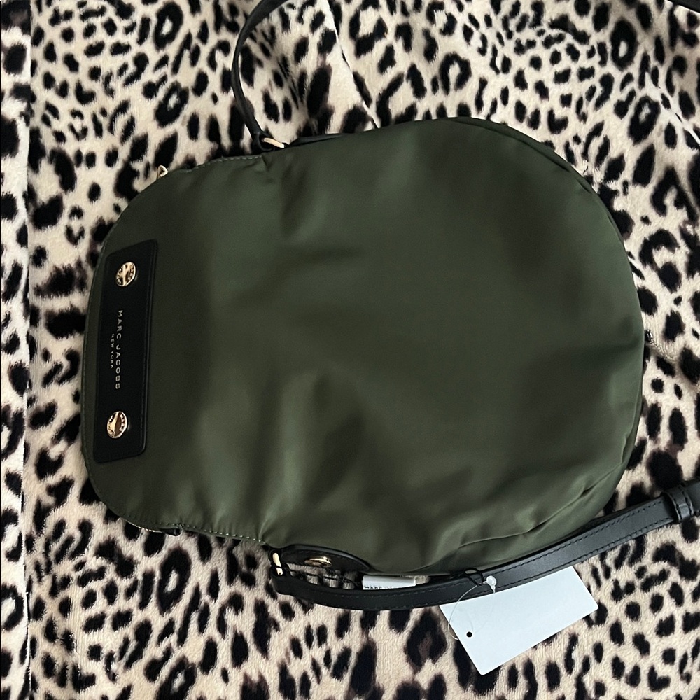 ๐ Marc Jacobs Cross Body Bag ๐ - Picture 5 of 9